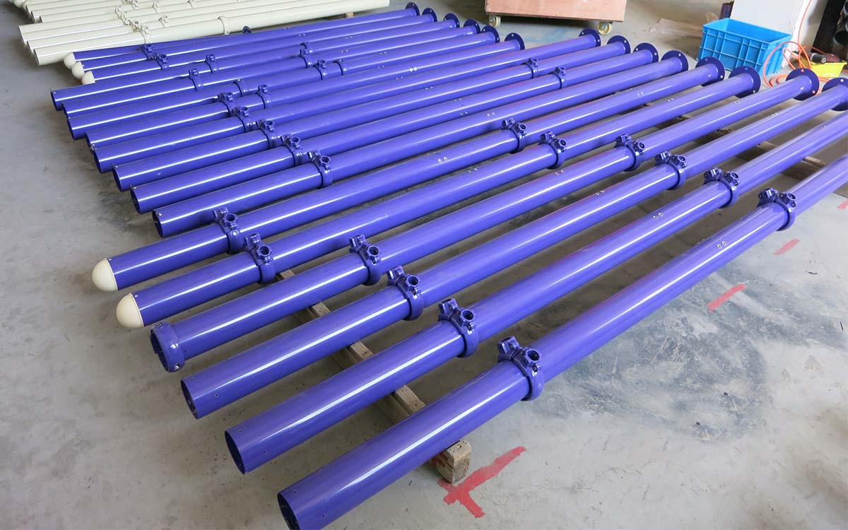 outdoor playground pipe color