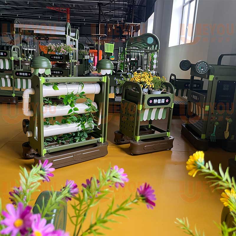 Educational Hydroponic Garden - Image 3
